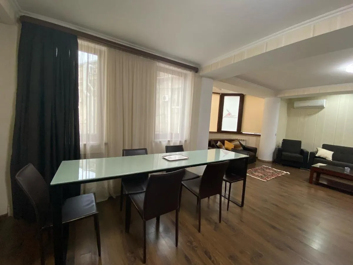 شقة فندقية تبليسي City Center Apart Hotel