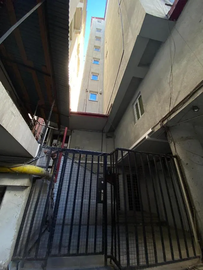 تبليسي City Center Apart Hotel